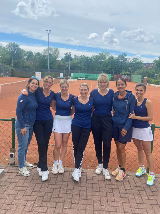 Damen 40/2 gegen BW Rees 1