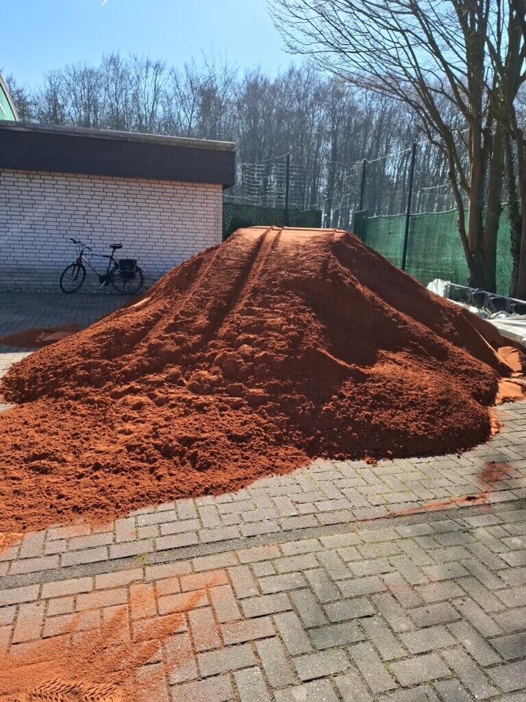 Aktuelle Informationen zur Platzaufbereitung