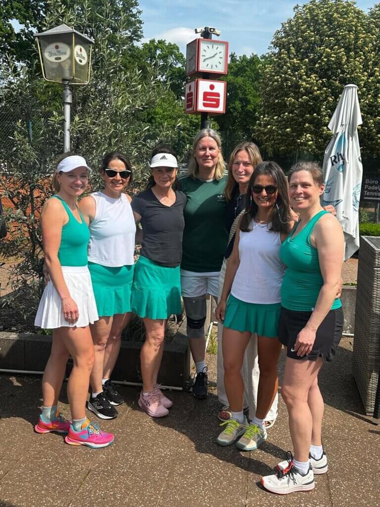 Damen 40/2 gewinnt Krimi bei BW Dinslaken